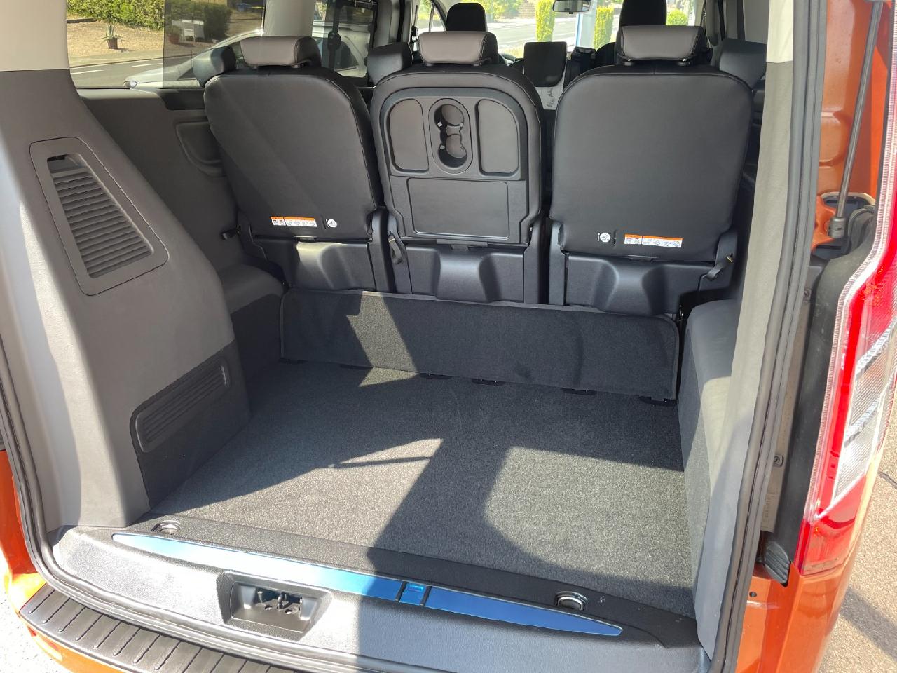 Ford Tourneo Custom | 9-Sitzer-Van | Losheim am See | Automatten